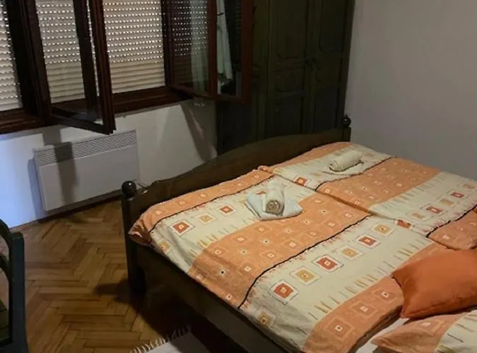 Penzion In With Balcony, Air Conditioning, Wifi 5188-7 *