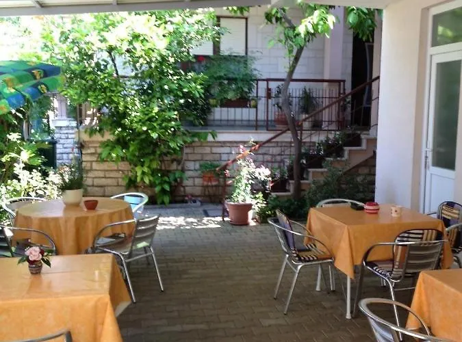 In With Balcony, Air Conditioning, Wifi 5188-7